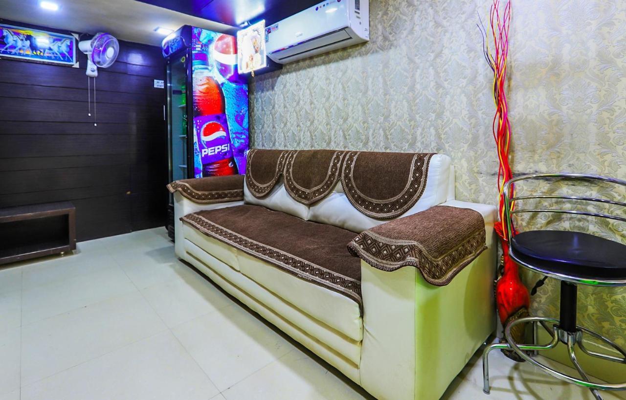 Oyo 11840 Hotel Venus Ατζμέρ Εξωτερικό φωτογραφία