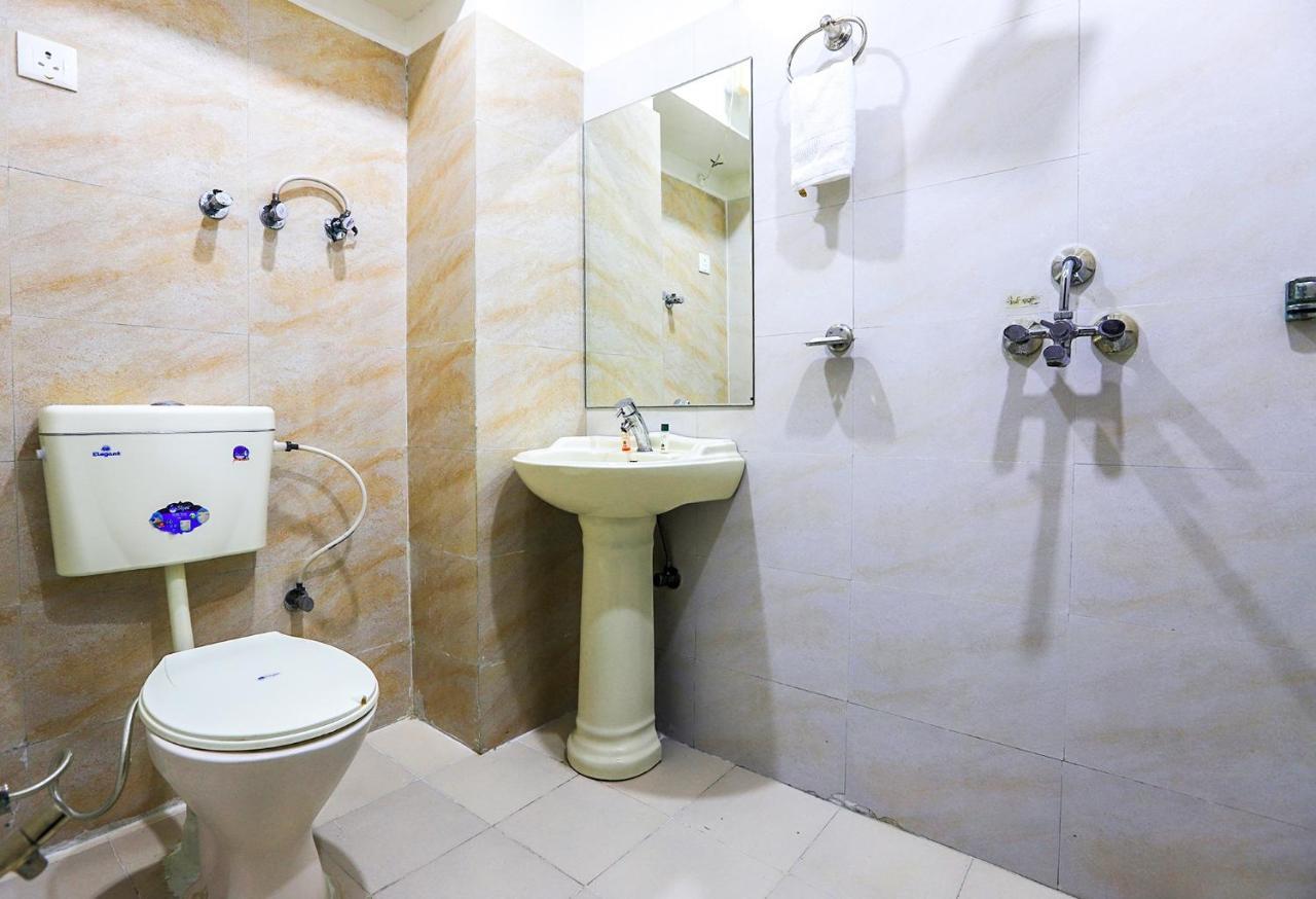 Oyo 11840 Hotel Venus Ατζμέρ Εξωτερικό φωτογραφία